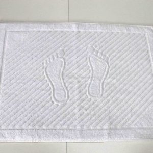 ПОЛОТЕНЦЕ МАХРОВОЕ белое «НОЖКИ» Cotton Line 03 (50х70 см)
