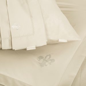 Постельное бельё Aura Kazanova 04101+Одеяло (крем)